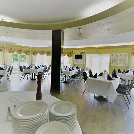 Hotel One 3*